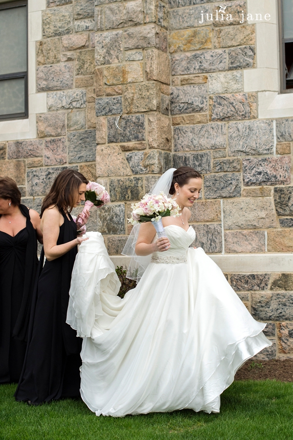 Natural Wedding Photography by Connecticut Wedding Photographer Julia Jane Studios  